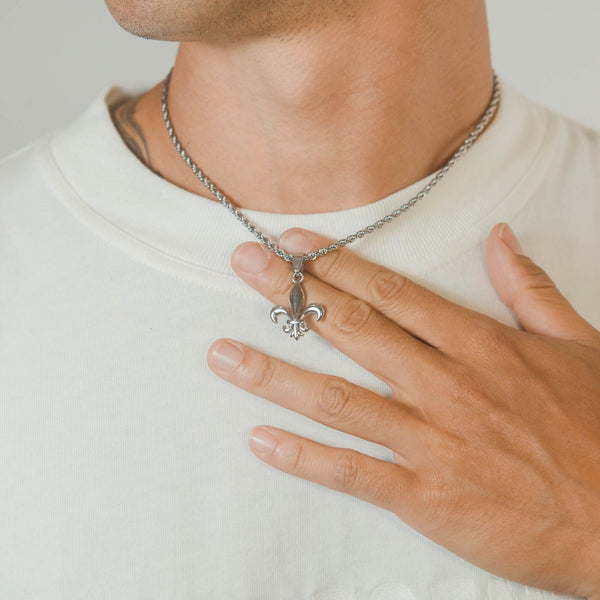 Fleur-de-Lis Pendant - White Gold - Cernucci